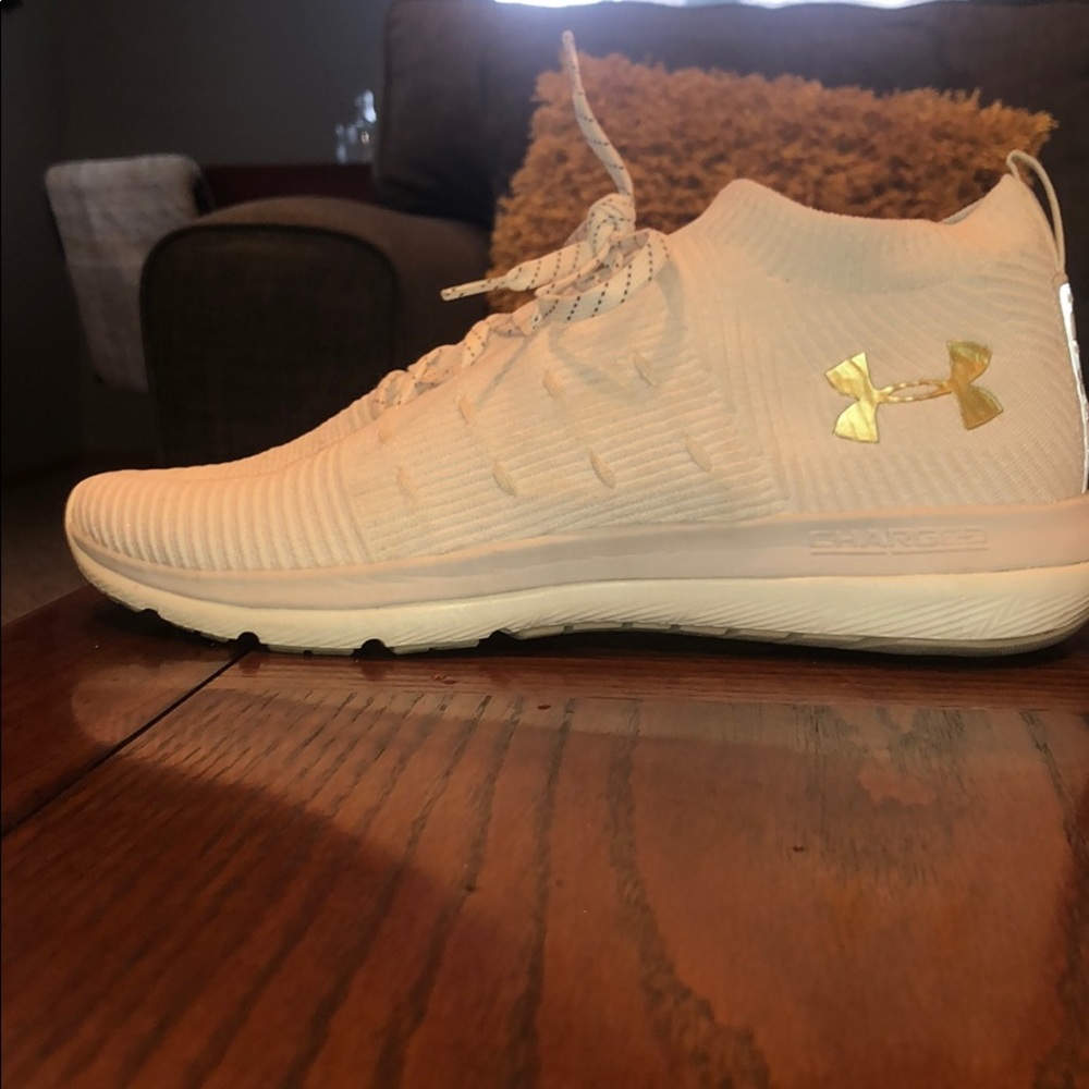Size 12 UA Slingflex rise - Picture 2 of 5